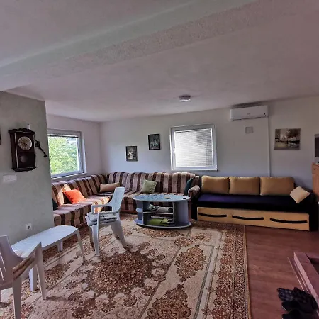 Holiday home In Misevici - 10 Minutes From Sarajevo Hadzici