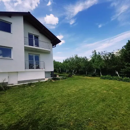 In Misevici - 10 Minutes From Sarajevo Holiday home *
