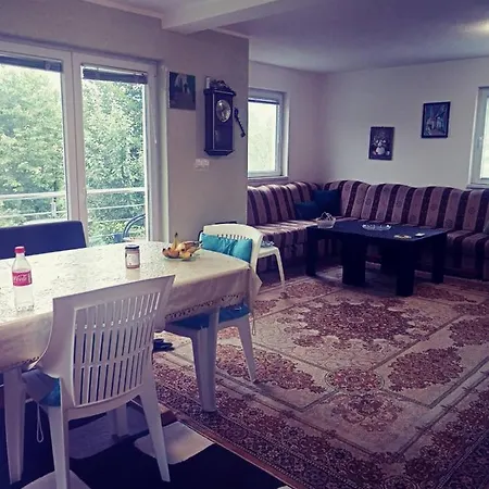In Misevici - 10 Minutes From Sarajevo Holiday home Hadzici